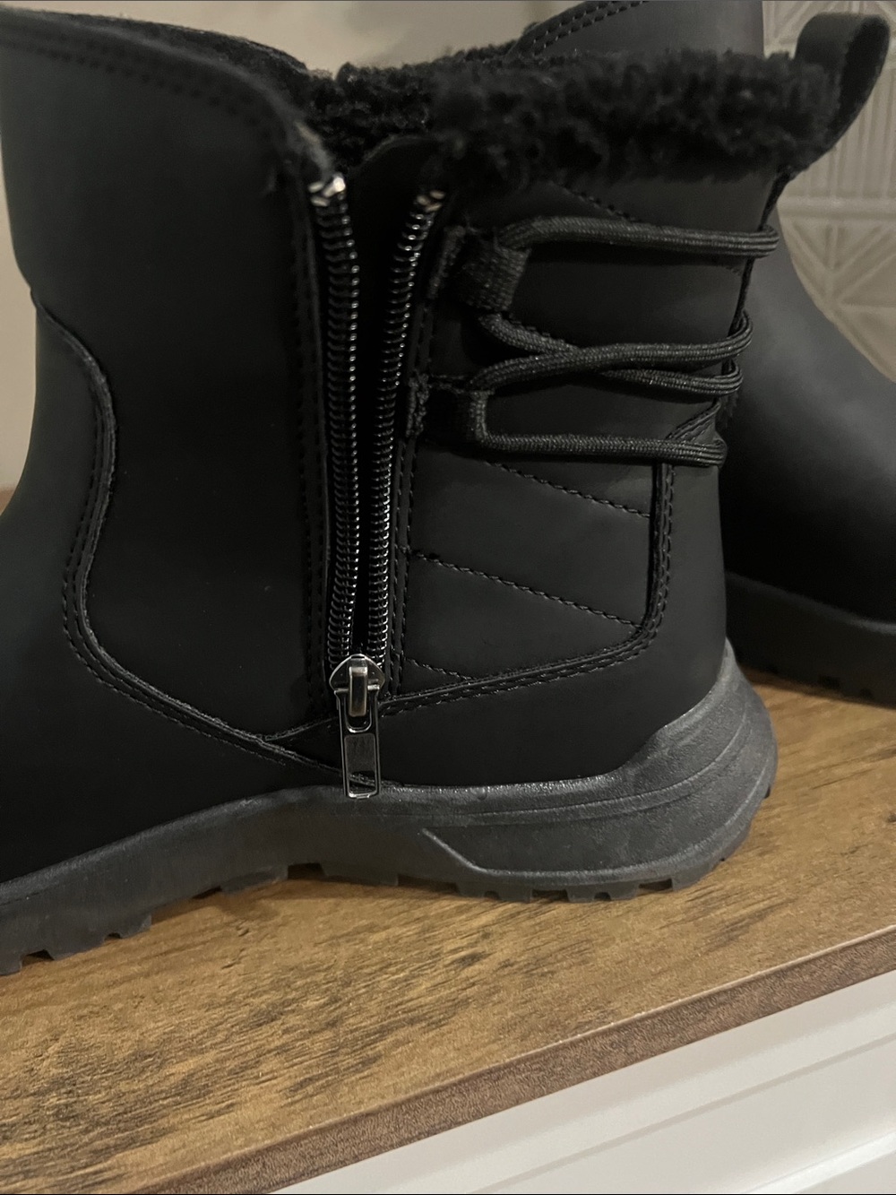 Eddie Bauer Black Women's Insulated Ankle Rain Boots - Picture 5 of 10